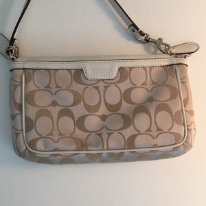 2000’s Cream Coach Pouchette